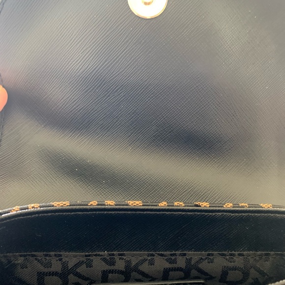 Handbag - Picture 5 of 5